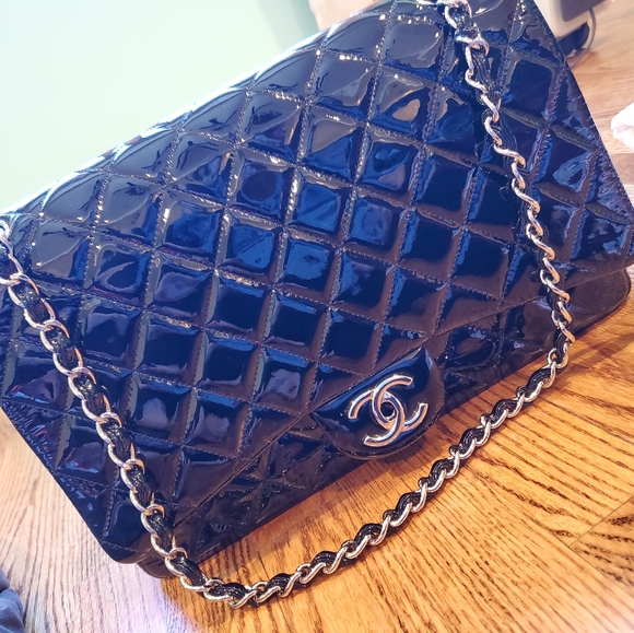 Black patent maxi double flap - Picture 1 of 8
